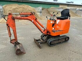 Pásový minibagr JCB 8008