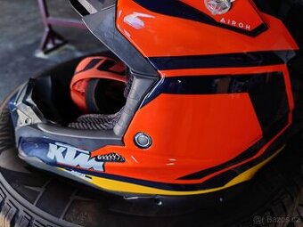 Airoh aviator 3 Ktm