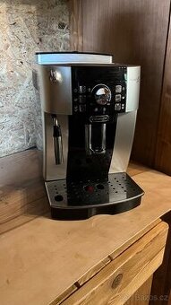 Delonghi magnifica