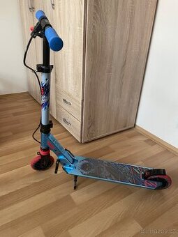 Koloběžka Oxelo