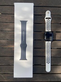Apple Watch 8, 45 mm