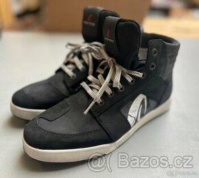 106. Moto boty FORMA GROUND DRY camo/černé 43