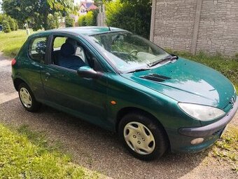 Prodám Peugeot 206, 1.1benzin STK plátna,