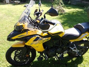Benelli tak 502 x