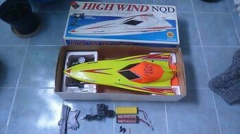RC model rychlého člunu NQD 757 065 dvoumotorový