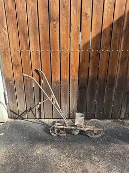 Ruční secí stroj, ručni sečka, originál funkční