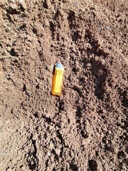 Zásypový materiál