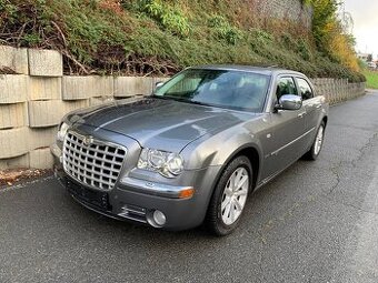 Chrysler 300C 3.0CRD limuzína Signature Series