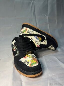 Nike dunk sb supreme