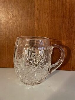 Broušená pivní sklenice