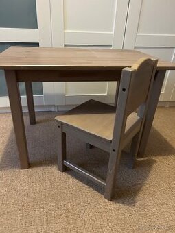 Ikea, Stůl + židle