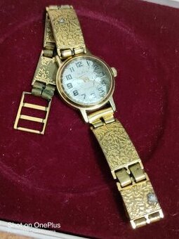 Starožitné funkční hodinky Slava 17 Jewels