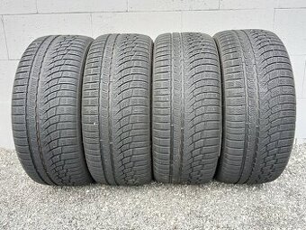 Zimní pneu Nokian 255/45/19 vzorek 6,5mm