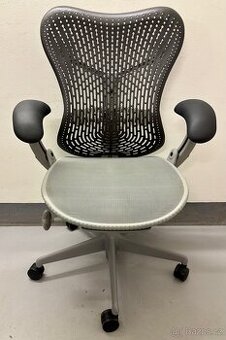 Kancelářská židle Herman Miller Mirra
