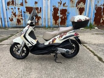 Piaggio Beverly 250