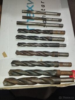 Prodám 10 vrtáků na stolní vrtačku.