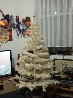 Umělý Vánoční Stromeček bílý 180. CM