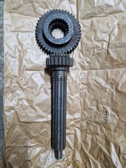 Dražkový hřidel zetor 5011