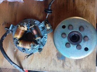 Zapalování Yamaha DT 125 r sundáno z funkční motorky