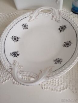 Retro ozdobný talíř