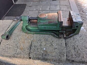 Sverak strojni stredni velikost,kvalitni 3000kc