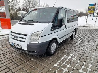 Ford Transit 9 místný 2.2 TDCI r. 2014