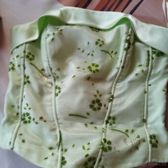 Společenské šaty na ples - 1