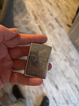 Originální Zippo Marlboro USA – rok 1998 (XIV)