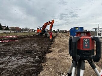 Hledáme strojníka na pásové bagry 8t, 10t, 27t .