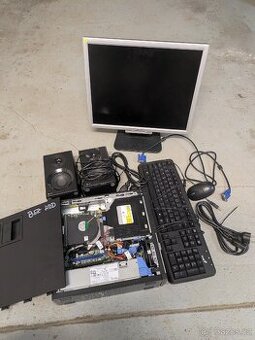 Skoro kompletní PC setup