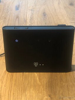 4G LTE Wi-Fi router T-Mobile (na SIM kartu)