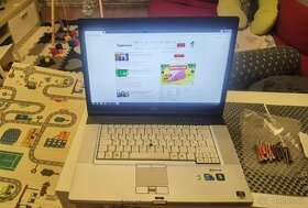 Notebook Fujitsu Celsius H700