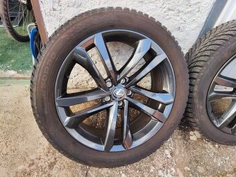 Lexus R20 235/50/20 Nokian 5x114.3