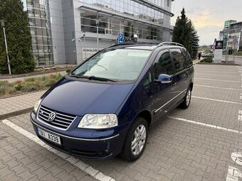 VW SHARAN BUSINESS 2.8 V6 150KW AUT 7 míst kůže