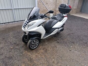 Peugeot metroplis 400i bílý /zamluveno/