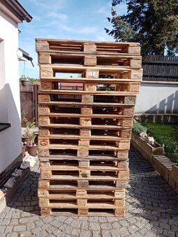Dřevěné europalety 120 x 80cm použité.