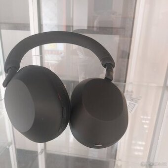 Bezdrátová sluchátka sony WH-1000XM5 top stav