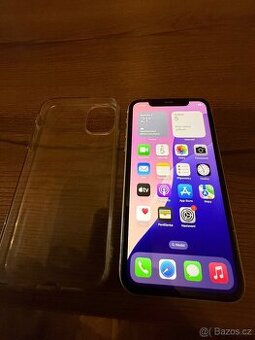 Apple iPhone 11, 128GB, bilá, nova baterie, TOP stav