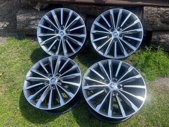 Alu kola original škoda R19 trinity superb