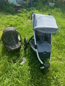 Thule Urban Glide 2 + CYBEX Aton 5