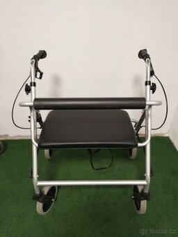 Bariatrické čtyřkolové chodítko se sedákem XXL