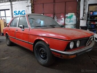 BMW E12 520 r.v. 1976
