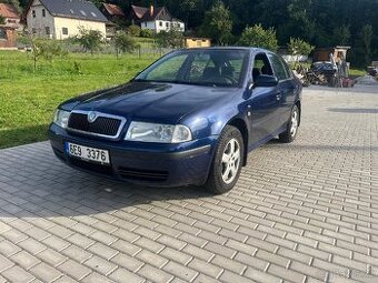 Škoda Octavia 1.8t 4x4 liftback
