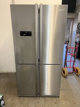 Americká lednice BEKO GNE 114610 FX
