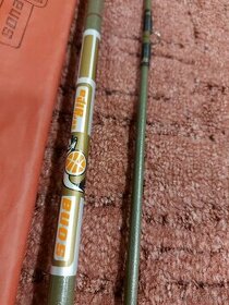 MUŠKAŘSKÝ 2 dílný prut SONA s futrálem,TOP