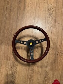 Momo Style Indy volant černý