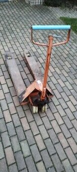 Paleťák, Manipulační hydraulický vozik na palety