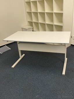 Kancelářský stůl IKEA FREDRIK