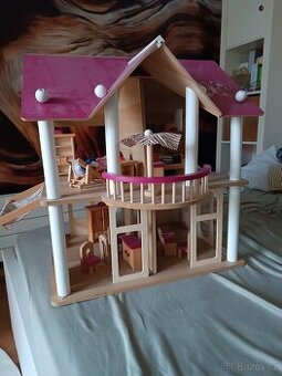 Domeček pro panenky