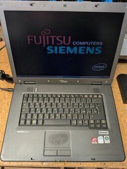 Retro notebook Fujitsu Siemens Esprimo mobile v5545